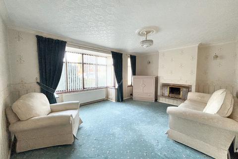 3 bedroom property for sale, Ellenbrook Road, Manchester M28