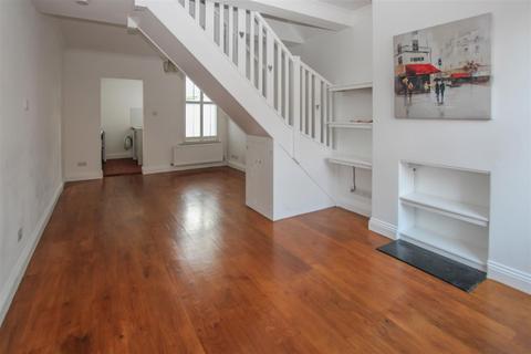 2 bedroom terraced house for sale, North Road Avenue, Brentwood