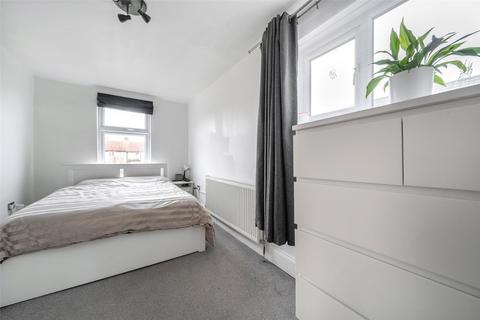 10 Queens Road, Welling, DA16 3EA