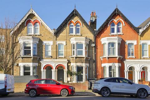 4 bedroom terraced house to rent, Upper Tollington Park, Finsbury Park