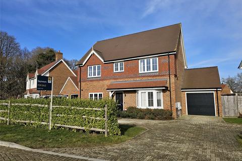 4 bedroom detached house for sale, Miller Avenue, Hindhead GU26