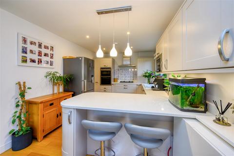 Magnolia Cottage Reades Lane, Gallowstree Common, Reading, RG4 9DP
