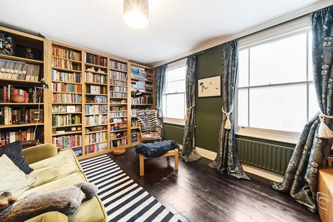 3 bedroom terraced house for sale, Henshaw Street, London