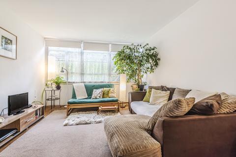 2 bedroom apartment to rent, Kersfield Road Putney SW15