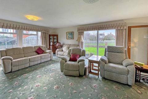 3 bedroom detached bungalow for sale, Green Lane, Sonning Common Reading RG4