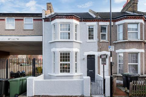 3 bedroom terraced house for sale, Knowles Hill Crescent, London