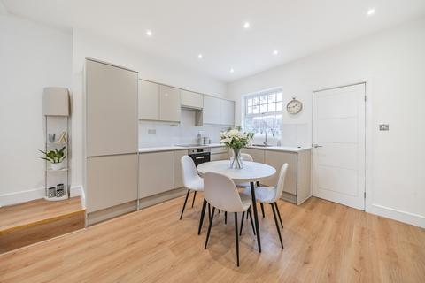 57 Knowles Hill Crescent, London, SE13 6DT
