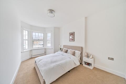 57 Knowles Hill Crescent, London, SE13 6DT