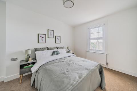 57 Knowles Hill Crescent, London, SE13 6DT