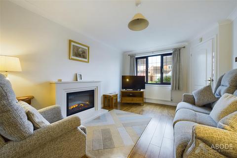 19 Mallens Croft, Bramshall, Uttoxeter, ST14 5NG