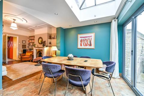 215 Jersey Road, Isleworth, TW7 4RE