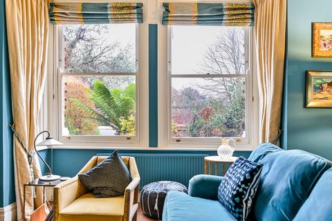 215 Jersey Road, Isleworth, TW7 4RE