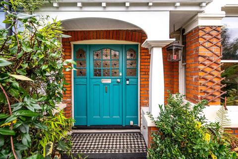 215 Jersey Road, Isleworth, TW7 4RE