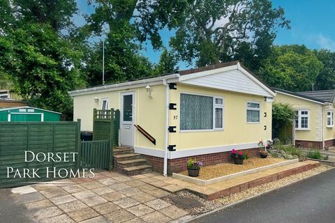 2 bedroom park home for sale, The Crescent, Oaktree Park, St Leonards, Ringwood, Hampshire