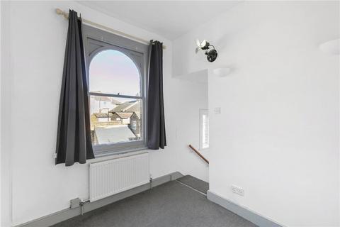 Flat B, 12 Minden Road, London, SE20 8EE