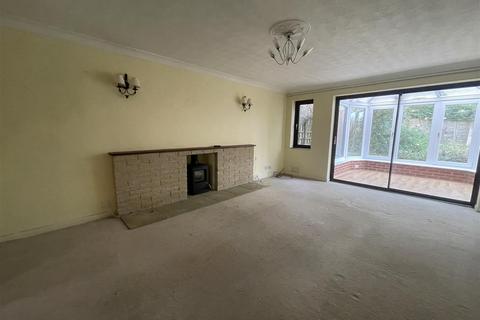 4 bedroom detached house for sale, Hazel Gardens, Reading RG4