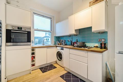 1 bedroom apartment for sale, Thornsett Road, London