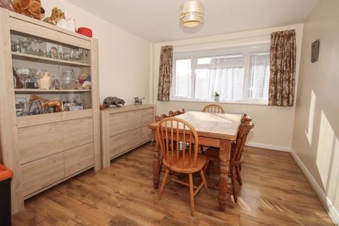 4 bedroom semi-detached bungalow for sale, Sittingbourne, ME10