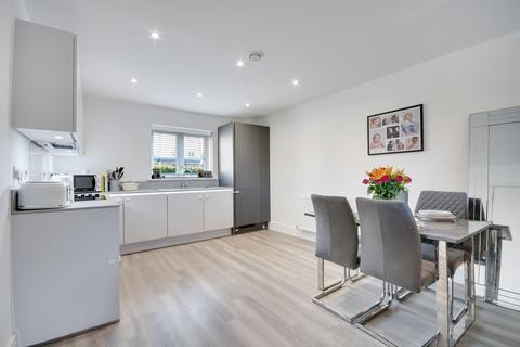 2 bedroom flat for sale, Robert McCarthy Place, Beaulieu Park