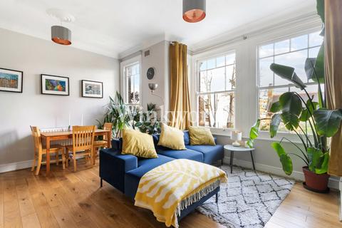 3 bedroom apartment for sale, Bruce Grove, London, N17