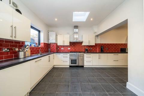 5 bedroom terraced house for sale, Mandrake Road, London SW17