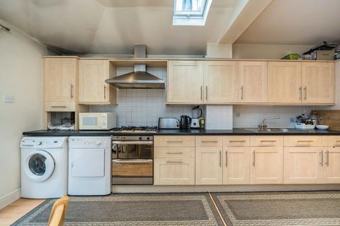 5 bedroom house for sale, Tooting Bec Road, London SW17