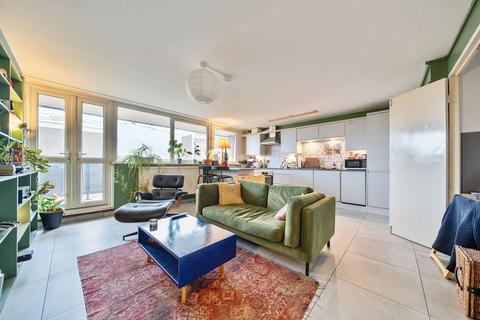 2 bedroom apartment for sale, Wilmot Close, Peckham, London