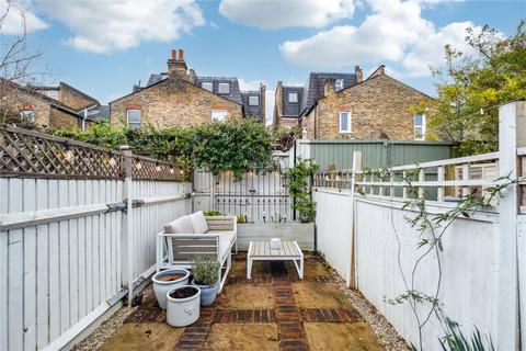 3 bedroom maisonette for sale, Penwith Road, SW18