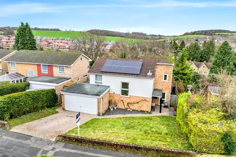 4 bedroom detached house for sale, Princess Drive, Alton GU34