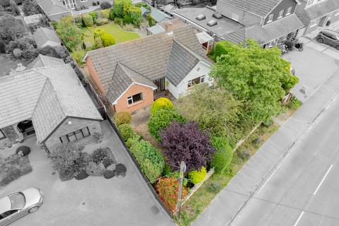 2 bedroom detached bungalow for sale, Maltings Green Road, Colchester, CO2