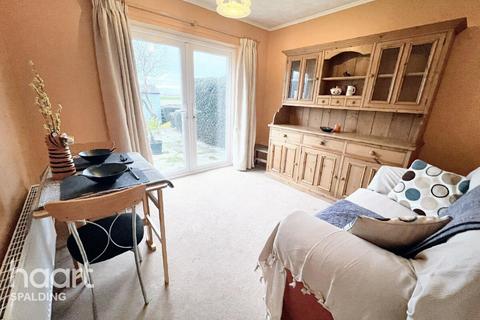4 Broadgate, Weston Hills, Spalding, PE12 6DQ