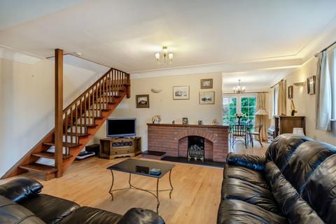12 Andrews Close, Tarvin, Chester, CH3 8LN