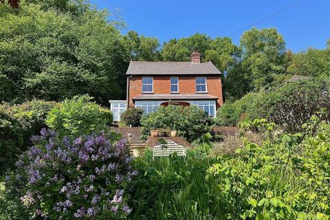 Sunny Brae Sandy Lane, Haslemere, GU27 1QE