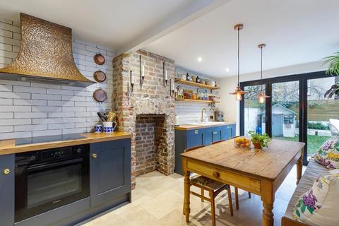 4 bedroom house for sale, Seville Street, Brighton