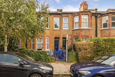 2 bedroom flat for sale, Shirley Gardens, Hanwell, Ealing, London, W7