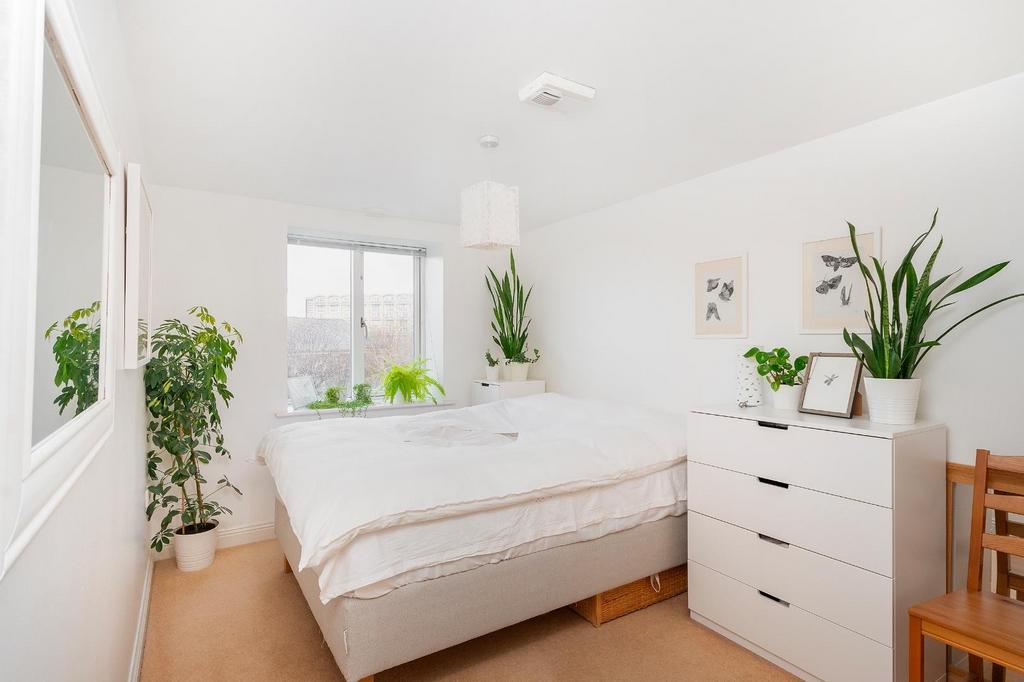 8 S2 CBR - Bedroom E.jpg
