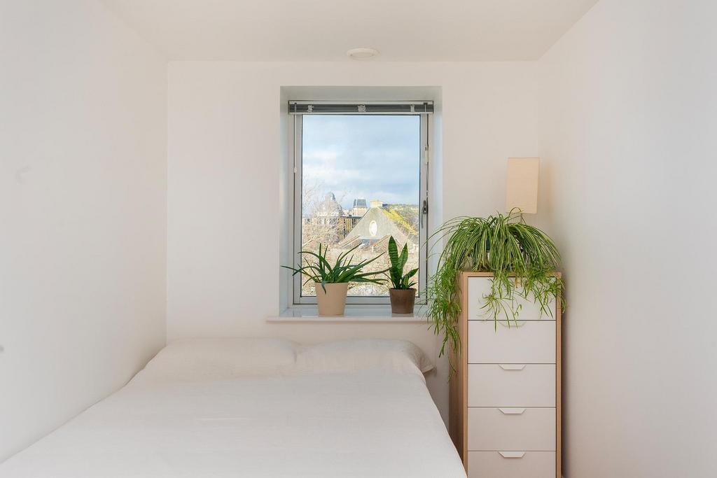 8 S2 CBR - Bedroom A.jpg