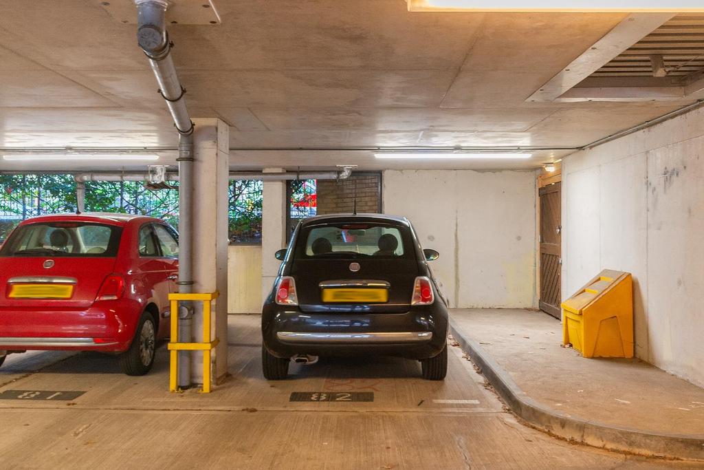 8 S2 CBR - Parking A.jpg