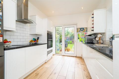 4 bedroom detached house for sale, Norman Road, Sutton