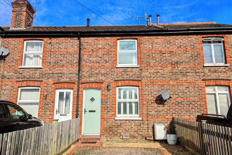 3 bedroom terraced house for sale, Lagham Road, South Godstone, RH9