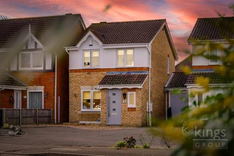 3 bedroom link detached house for sale, Heathcote Gardens, Church Langley