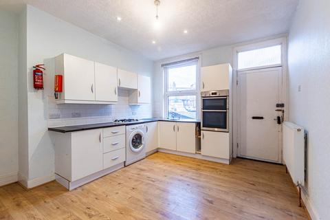 3 bedroom terraced house for sale, Leeds LS4