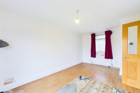 8 Kent Road, Bingley, BD16 4PF