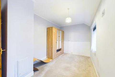 8 Kent Road, Bingley, BD16 4PF