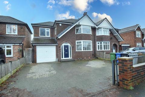 4 bedroom semi-detached house for sale, Moorside Road, Urmston, M41