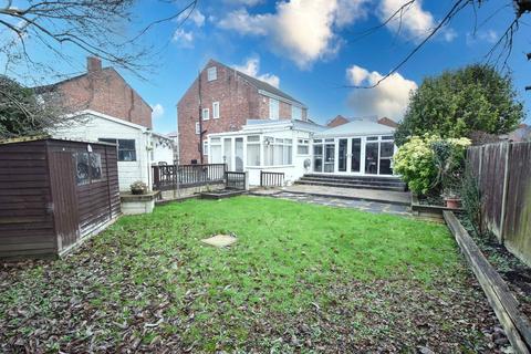 4 bedroom detached house for sale, Royal Avenue, Urmston, M41