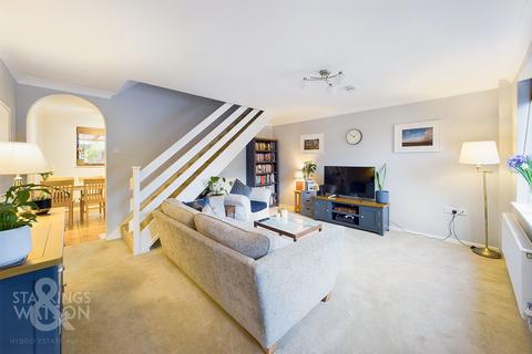 3 bedroom semi-detached house for sale, St. Margarets Drive, Sprowston, Norwich