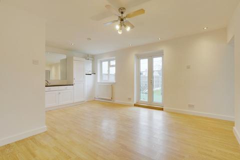 6 Albert Road, Benfleet, SS7 4DJ