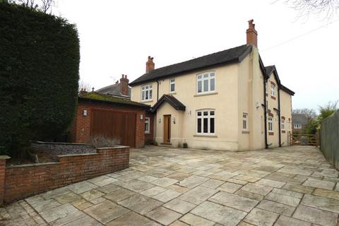 4 bedroom detached house to rent, Cross Road, Haslington