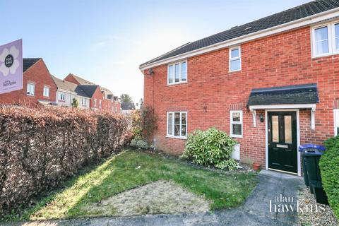 Sprats Barn Crescent, Royal Wootton Bassett SN4